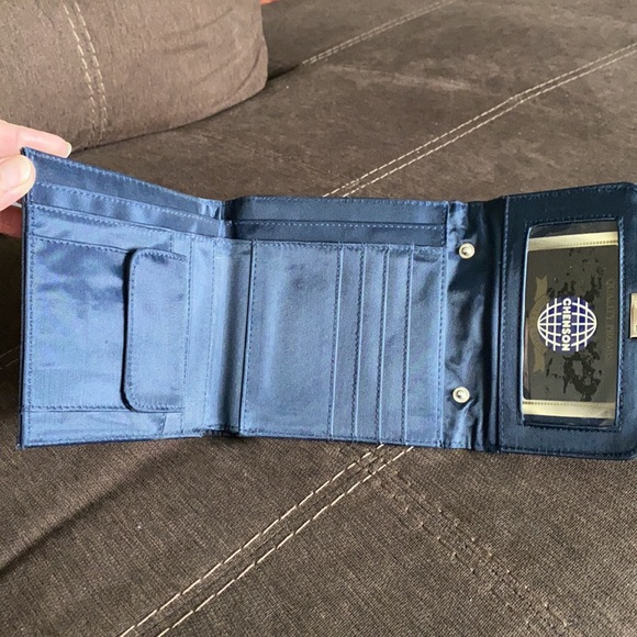 Chenson Collection wallet - Picture 4 of 7